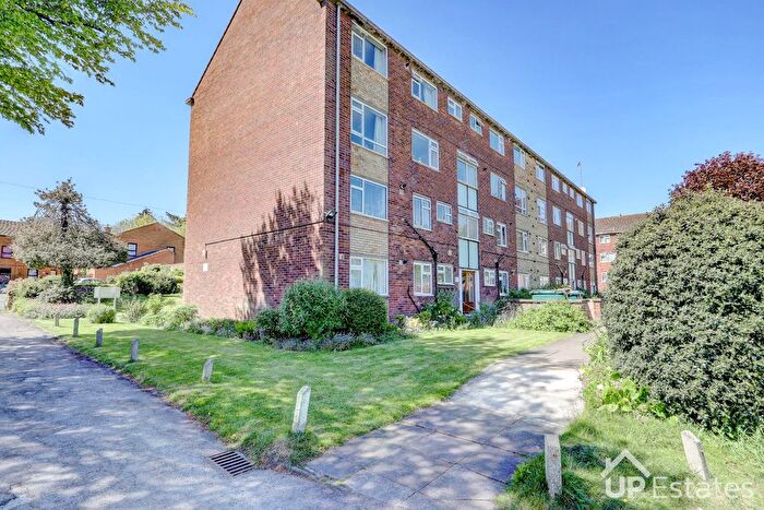 2 Bedroom Flat For Sale In Elm Wood Court, St. Nicholas Street, Coventry, CV1