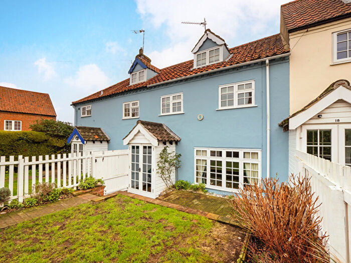 2 Bedroom Cottage For Sale In The Glebe, Wells-next-the-Sea, NR23