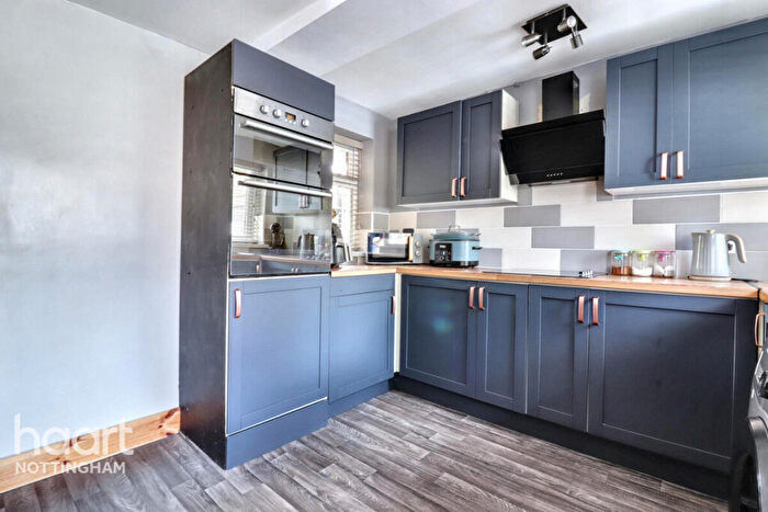 3 Bedroom Semi-Detached House For Sale In Ladbrooke Crescent, NG6