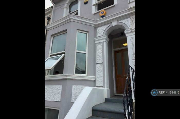 1 Bedroom Flat To Rent In Cobham Street, Gravesend, DA11