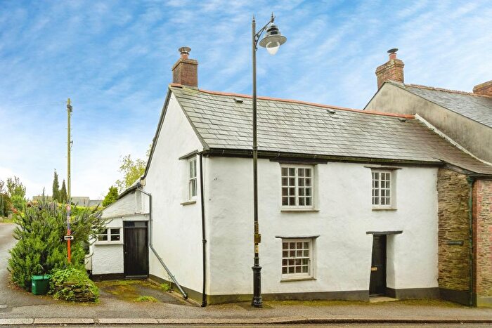 3 Bedroom End Terrace House For Sale In Fore Street, Grampound, Truro, Cornwall, TR2