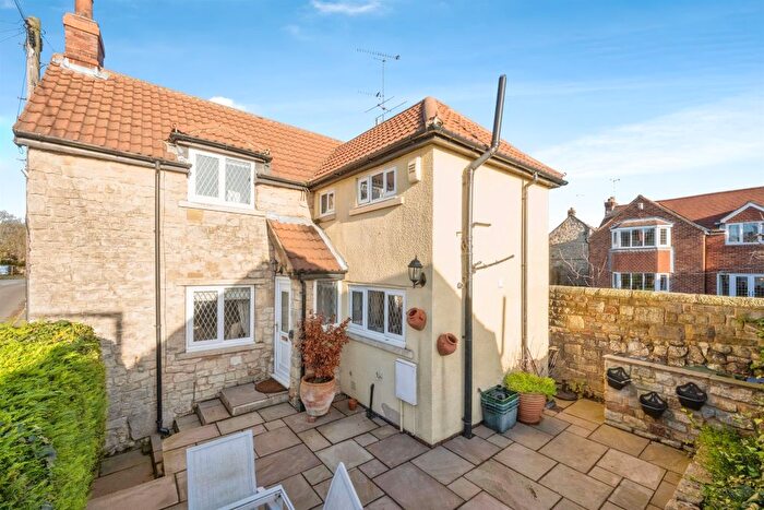 2 Bedroom Detached House For Sale In High Street, Braithwell, Rotherham, S66