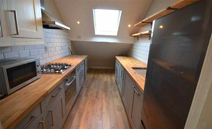 2 Bedroom Apartment To Rent In Talford Grove, West Didsbury, Manchester, M20