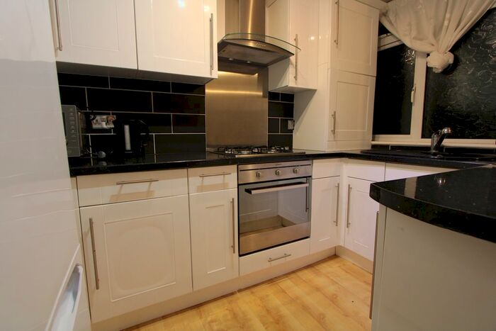 1 Bedroom Flat To Rent In Norbury Cross, Norbury, SW16
