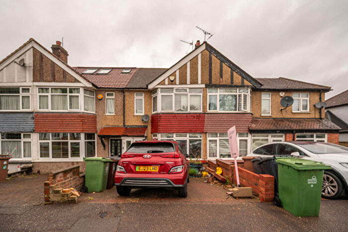 2 Bedroom Terraced House For Sale In Waltham Way, Chingford, London, E4