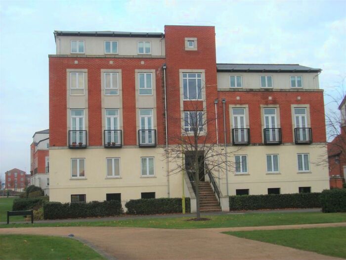 2 Bedroom Flat To Rent In Mosquito Way, Hatfield, AL10