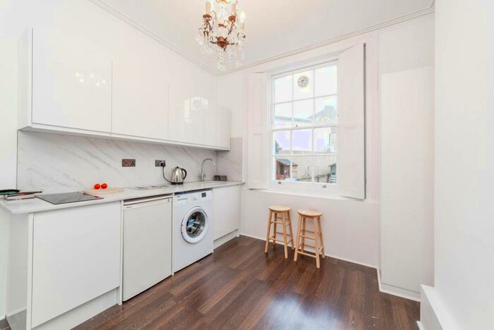 1 Bedroom Flat To Rent In Delancey Street, Camden, London, NW1