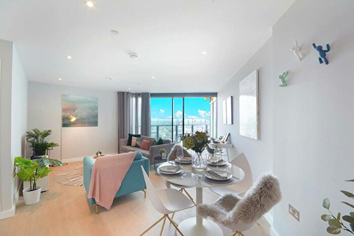 1 Bedroom Flat To Rent In Uncle Elephant & Castle, Elephant And Castle, London, SE11