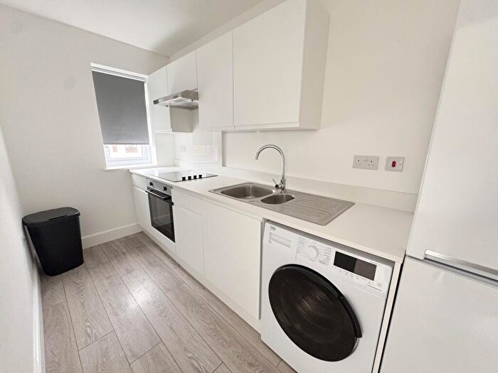 1 Bedroom Apartment To Rent In Langland Road, Netherfield, Milton Keynes, MK6