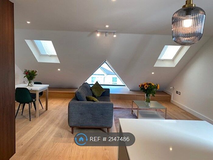 1 Bedroom Flat To Rent In Faraday Road, London, W3