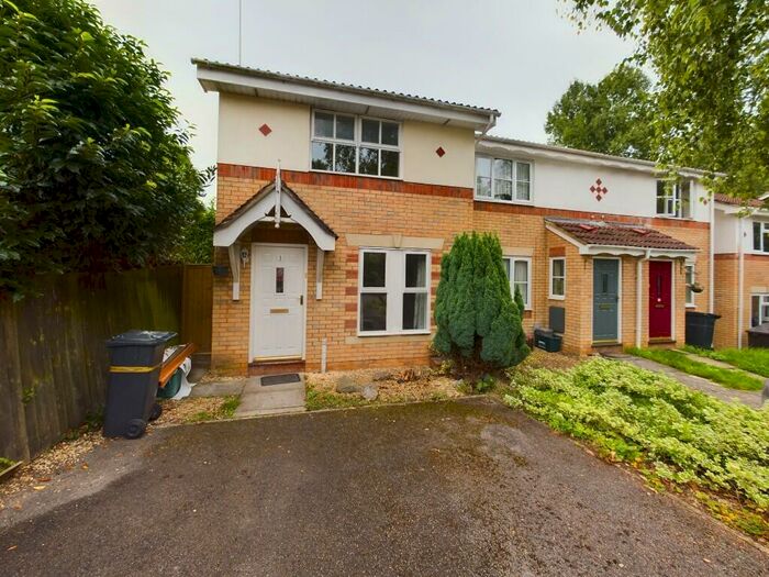 3 Bedroom End Of Terrace House To Rent In Devaney Close, Bristol, BS4