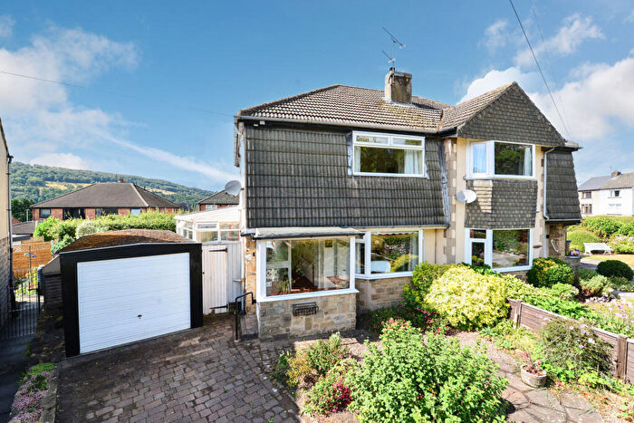 3 Bedroom Semi-Detached House For Sale In Newark Road, Crossflatts, Bingley, West Yorkshire, BD16