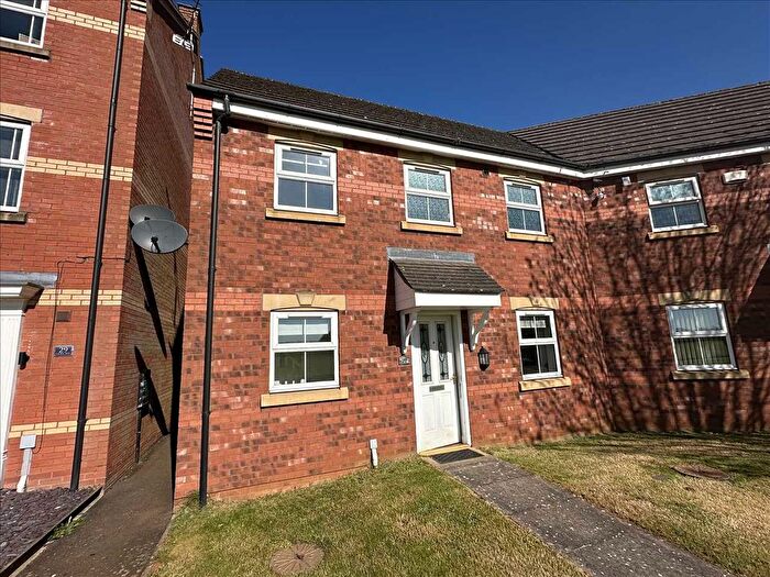 3 Bedroom Semi Detached House To Rent In Laurel Way, Scunthorpe, Scunthorpe, DN17