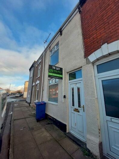 3 Bedroom Terraced House To Rent In Weelsby Street, Grimsby, DN32