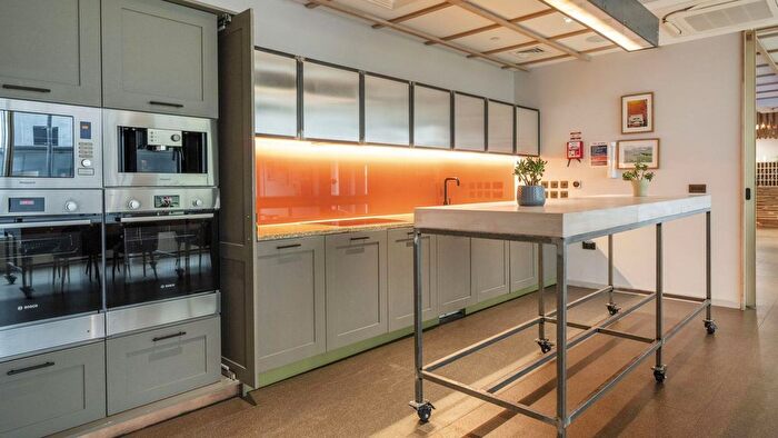 Studio To Rent In Long Street, London, E2