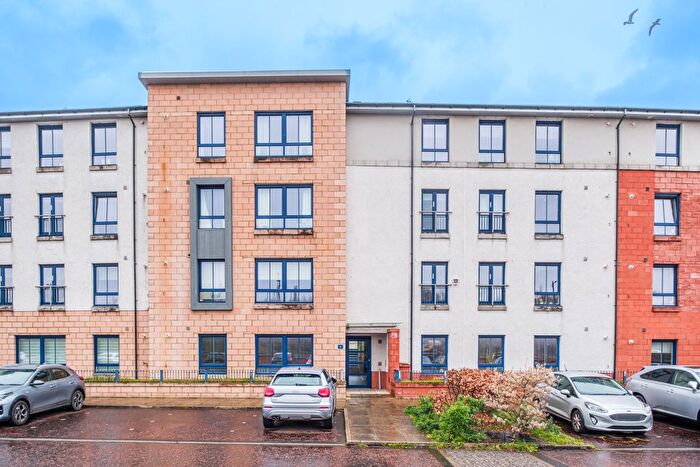 2 Bedroom Flat For Sale In Rosebery Terrace, Oatlands, Glasgow, G5