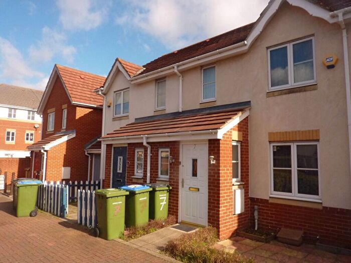 3 Bedroom House To Rent In Bellarmine Close, Thamesmead, SE28