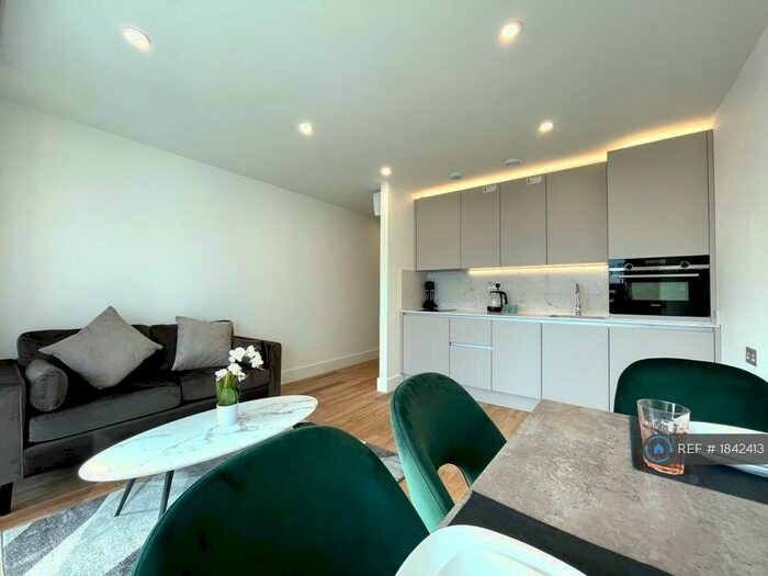 Studio To Rent In Holmes Road, London, NW5