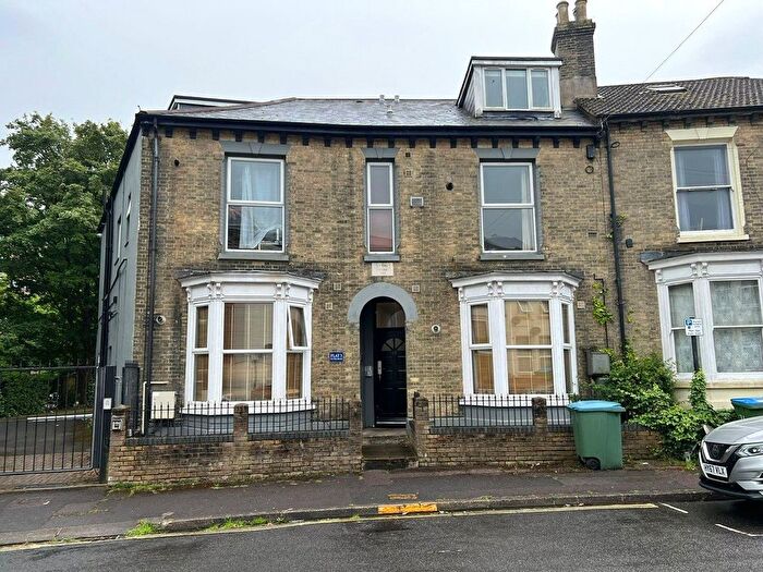 3 Bedroom Flat To Rent In Ordnance Road, Southampton, SO15