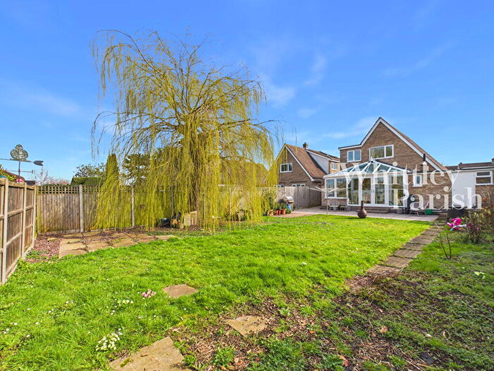 3 Bedroom Chalet For Sale In Southern Reach, Mulbarton, NR14