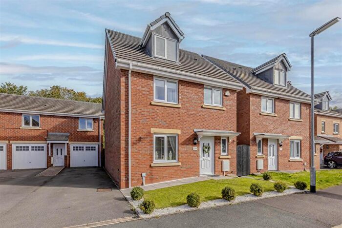 4 Bedroom Detached House For Sale In Clover Grove, Leekbrook, Near Leek, Staffordshire, ST13