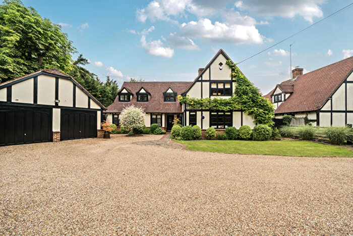 5 Bedroom Detached House For Sale In Grays Park Road, Stoke Poges, Buckinghamshire, SL2