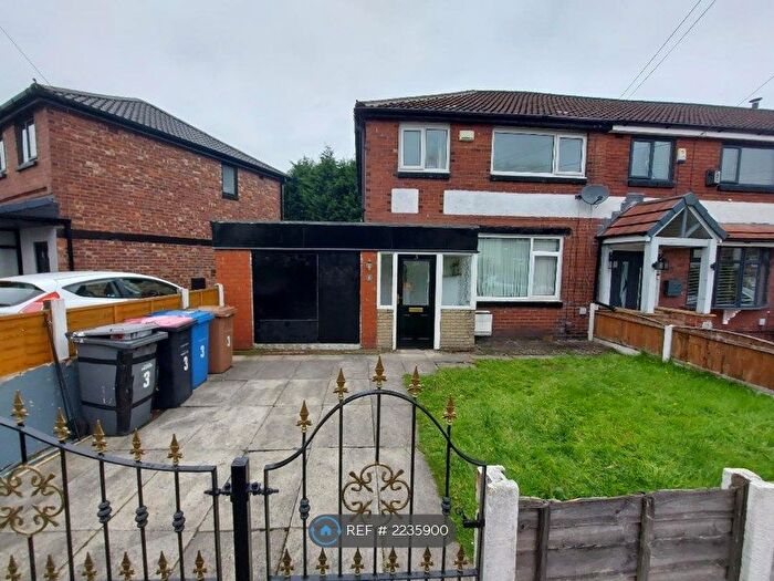 3 Bedroom Semi-Detached House To Rent In Wordsworth Road, Little Hulton, Manchester, M38