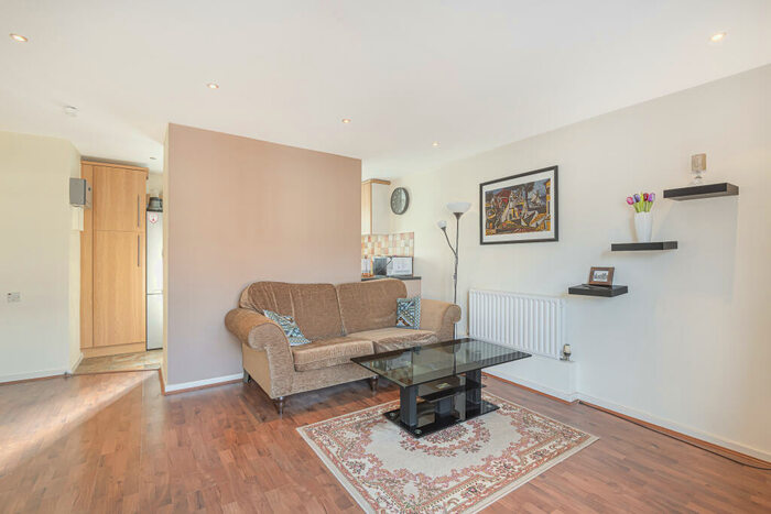 1 Bedroom Flat To Rent In Nile Street, London, N1