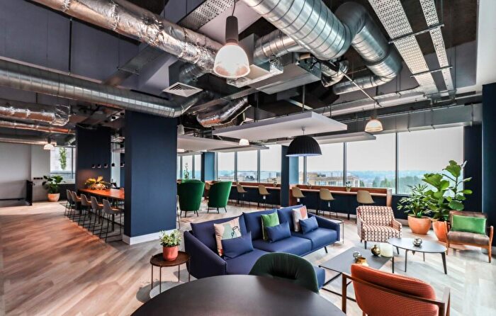 1 Bedroom Flat To Rent In Thames Quarter, Reading, RG1