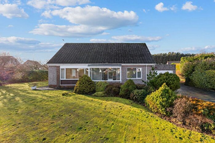 4 Bedroom Detached House For Sale In Oakdene Place, Scone, PH2