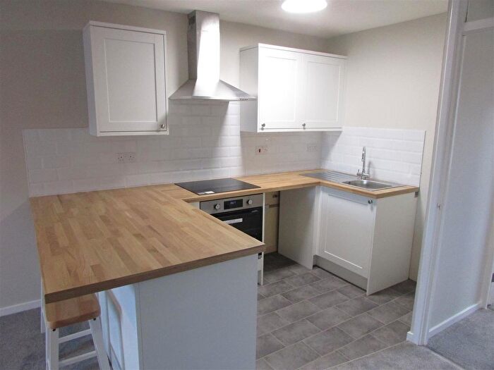 1 Bedroom Flat To Rent In Trinity Place, Old Town, Stevenage, SG1