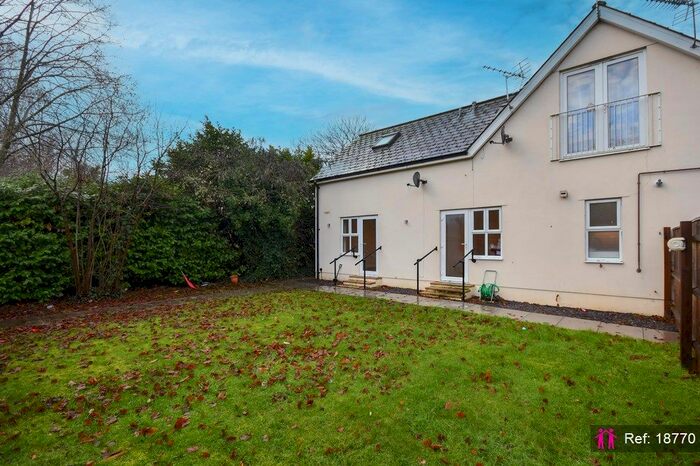 1 Bedroom Flat To Rent In Church Road, Ferndown, BH22