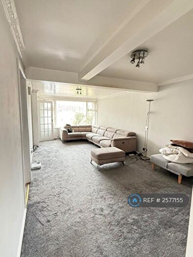 4 Bedroom Terraced House To Rent In The Green, Slough, SL1