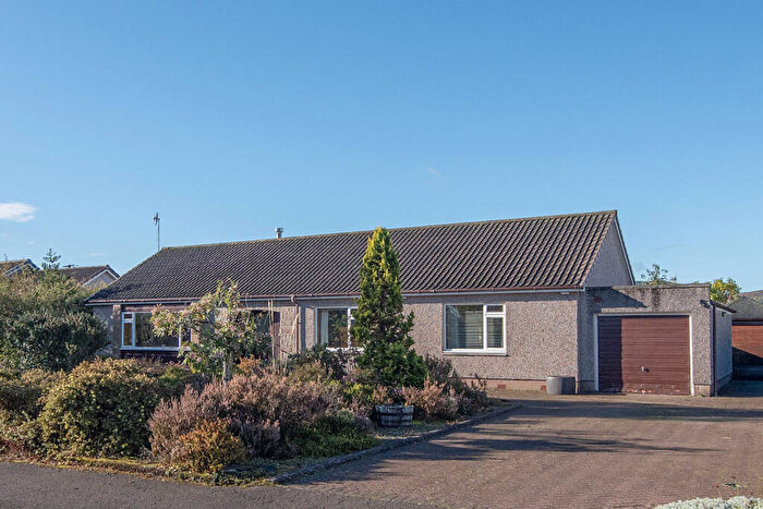 4 Bedroom Detached Bungalow For Sale In Langside Drive, Comrie, Perth And Kinross, PH6