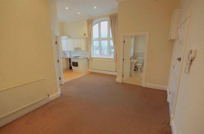 1 Bedroom Flat To Rent In School House Court, Cross Pit Lane, Rainford, WA11