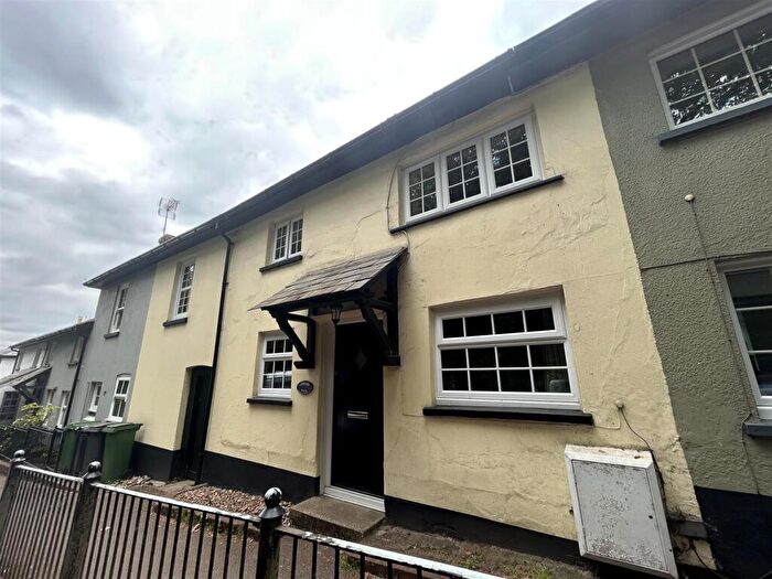 3 Bedroom Cottage To Rent In Newbury Road, Whitchurch, RG28