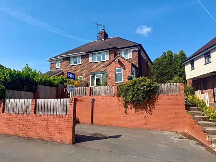 3 Bedroom Semi-Detached House For Sale In Old School Lane, Hereford, HR1