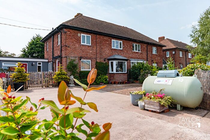 3 Bedroom Semi-detached House For Sale In Manor Lane, Harlaston, Tamworth, B79