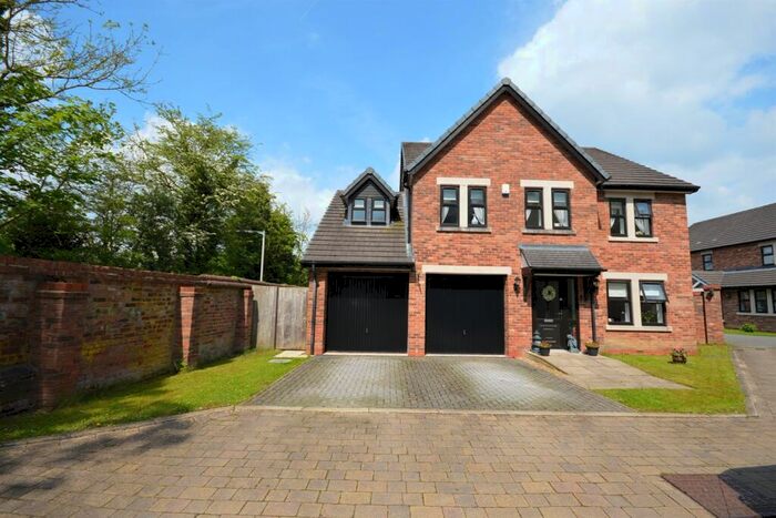 4 Bedroom Detached House To Rent In Vicarage Close, High Lane, Stockport, SK6