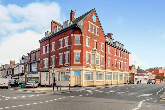 2 Bedroom Flat To Rent In Whitley Road, Whitley Bay, Tyne And Wear, NE26