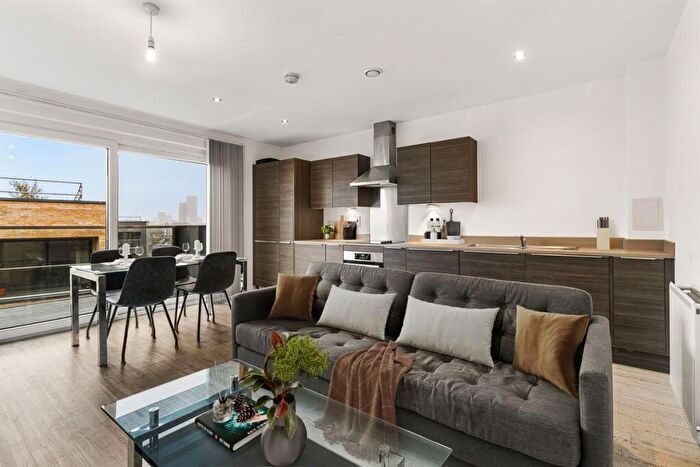 1 Bedroom Flat To Rent In Fizzy Walthamstow, D Blackhorse Lane, Walthamstow, E17
