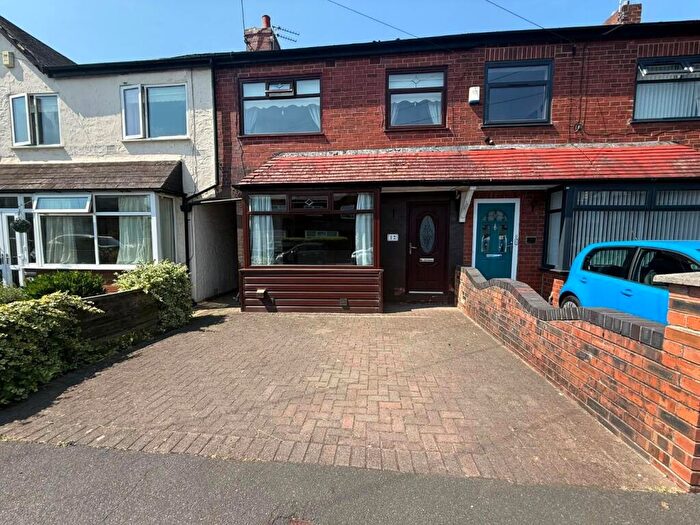 3 Bedroom Town House For Sale In Hibbert Crescent, Failsworth, Manchester, M35