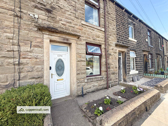 2 Bedroom Terraced House For Sale In Burnley Road, Loveclough, Rossendale, BB4