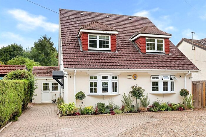 4 Bedroom Detached House For Sale In Loughton Lane, Theydon Bois, CM16