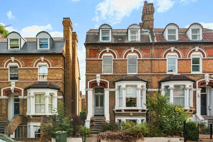 2 Bedroom Flat To Rent In Pepys Road, New Cross, London, SE14