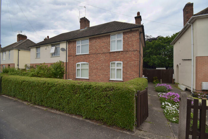 3 Bedroom Semi-Detached House To Rent In Leveric Road, Humberstone, Leicester, LE5