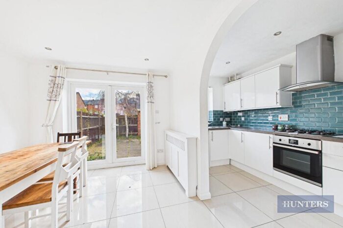 4 Bedroom Terraced House For Sale In Jessie Terrace, Southampton, SO14