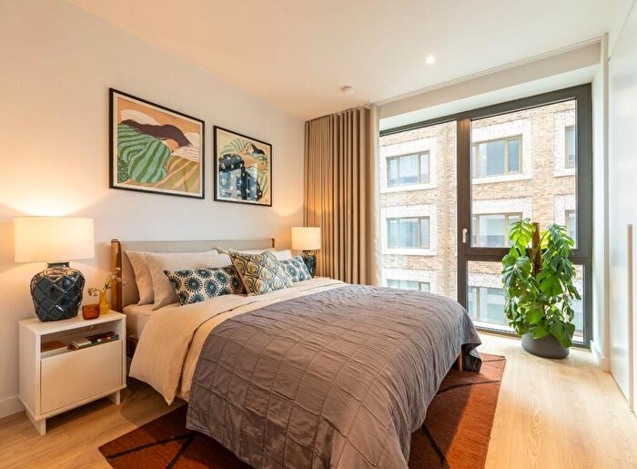 Studio To Rent In The Maple, Brent Cross Town, NW2