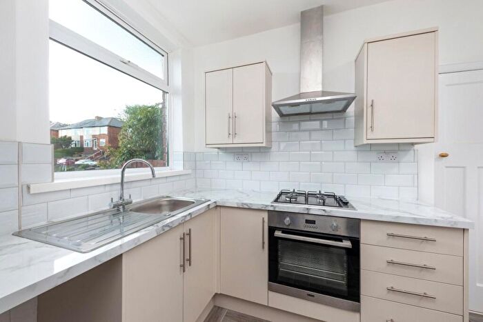 2 Bedroom Flat To Rent In Beverley Road, Low Fell, Gateshead, NE9