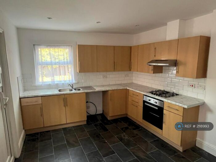 4 Bedroom Terraced House To Rent In Silvermere Road, London, SE6